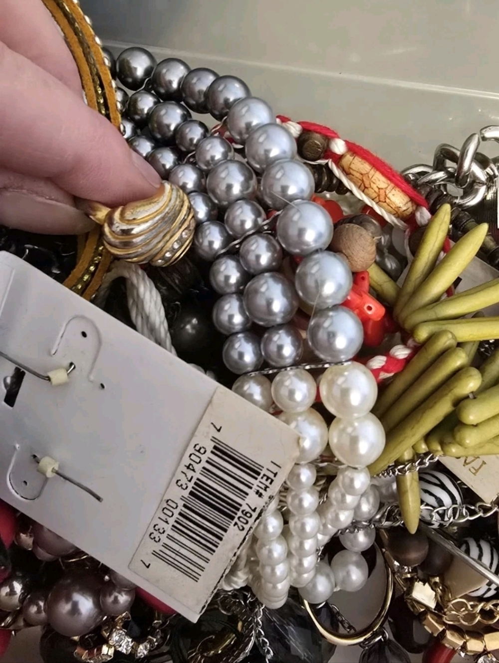 4 LB Pound Lot of Mixed Jewelry Pieces For Arts Crafts Some Wearable READ - Picture 13 of 13